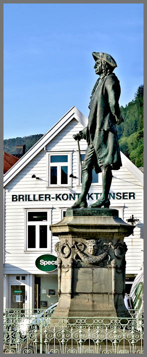 Statua di Ludvig Holberg